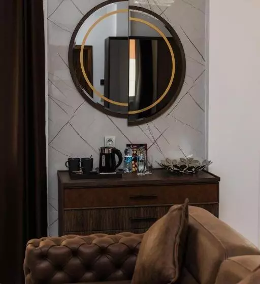 هتل Infinity Plaza