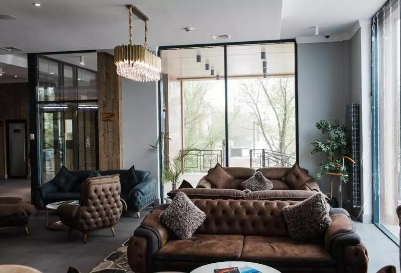 هتل Infinity Plaza