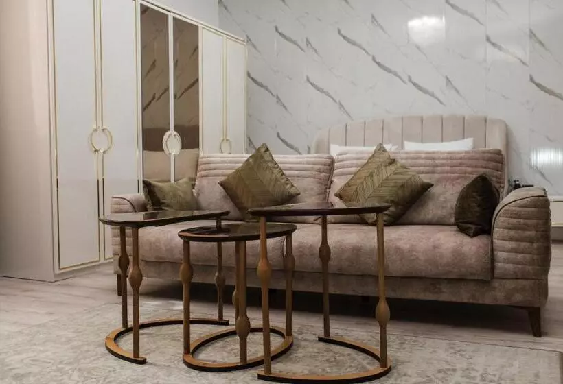 هتل Infinity Plaza