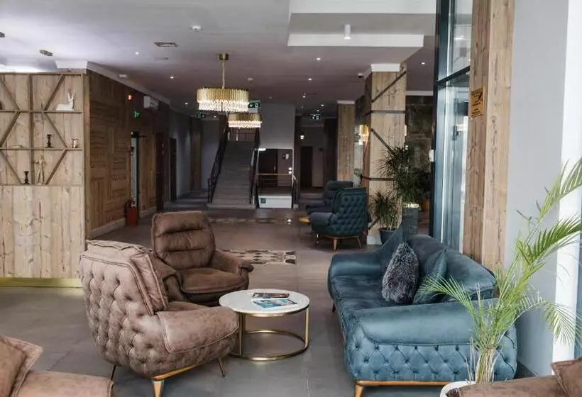 هتل Infinity Plaza