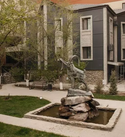 هتل Infinity Plaza