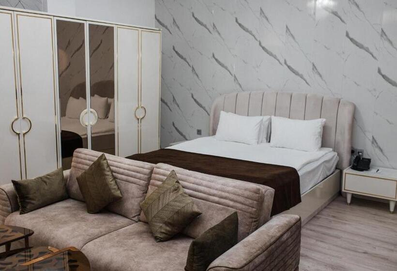 Hotel Infinity Plaza