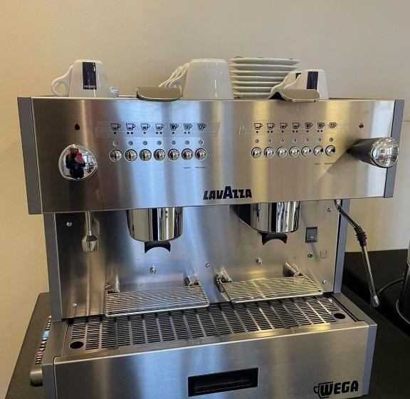 هتل Manso De Velasco