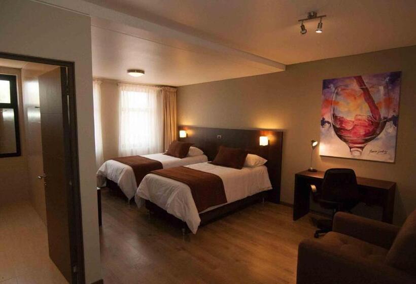 هتل Manso De Velasco