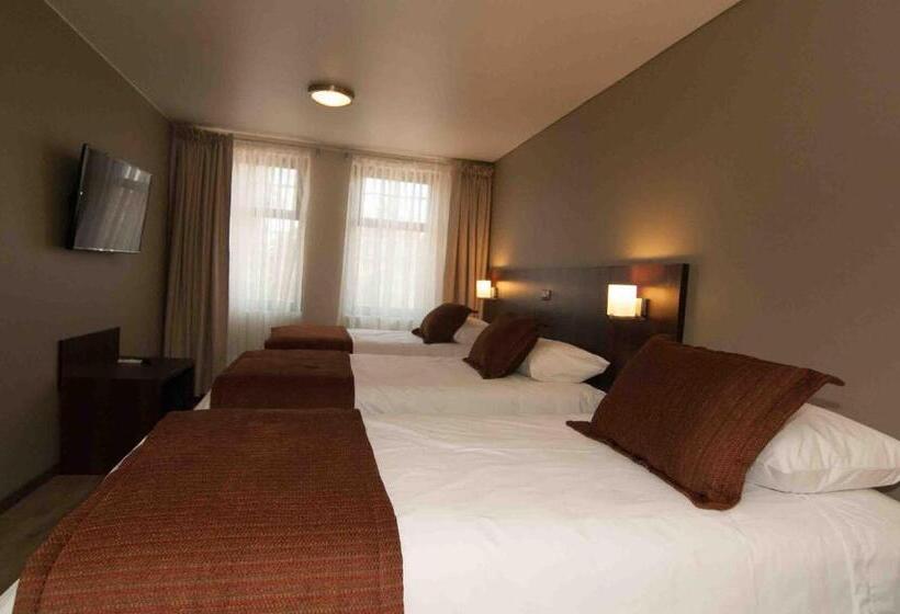 هتل Manso De Velasco