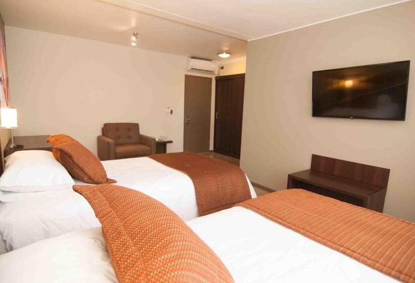 هتل Manso De Velasco