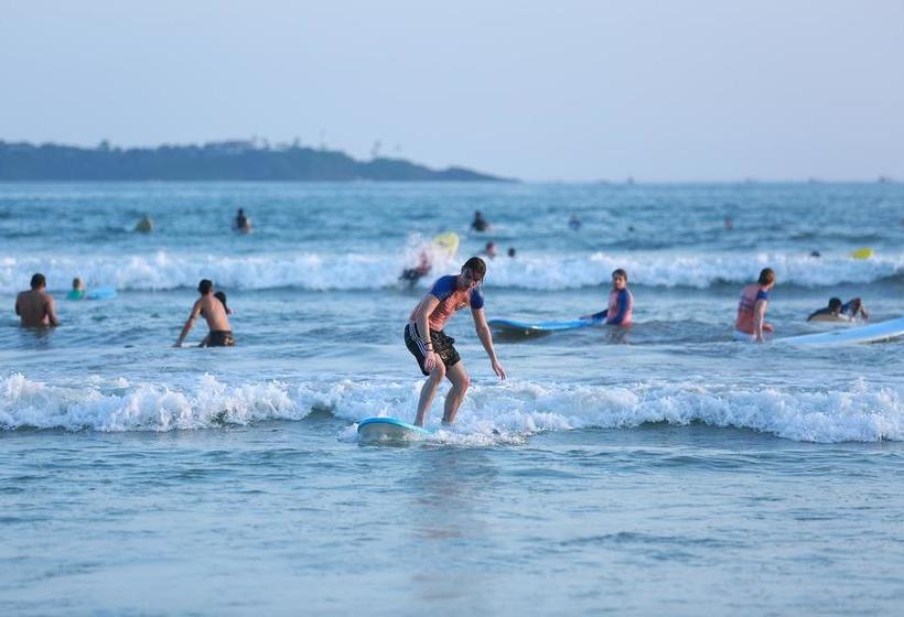 호텔 Surf Orchid Villa