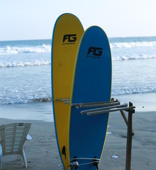 호텔 Surf Orchid Villa