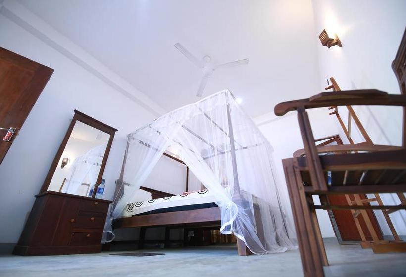 호텔 Surf Orchid Villa