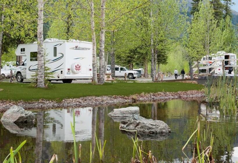 Aamiaismajoitus (B&B) Discovery Yukon Lodgings