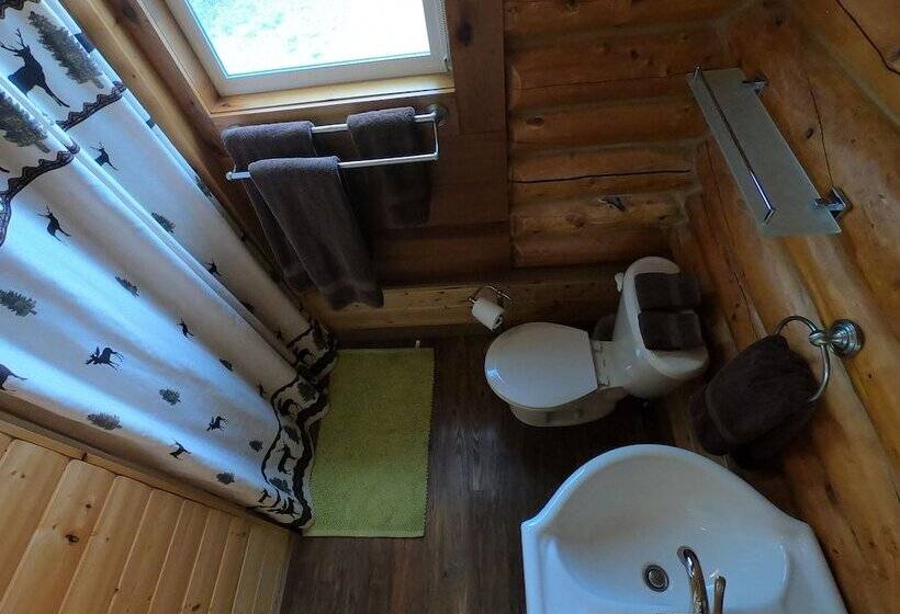 Aamiaismajoitus (B&B) Discovery Yukon Lodgings