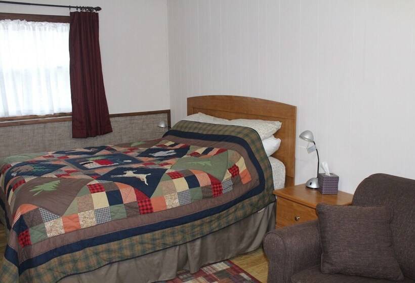 Aamiaismajoitus (B&B) Discovery Yukon Lodgings