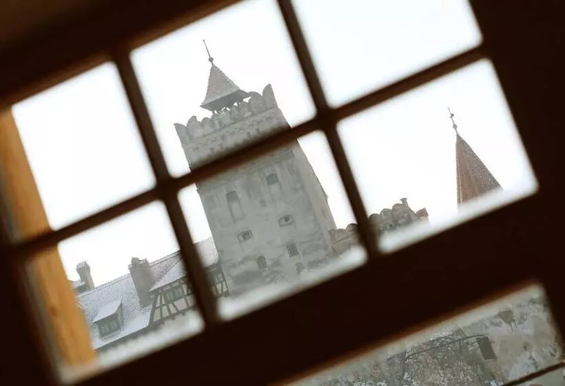 ホテル Conacul Torzburg