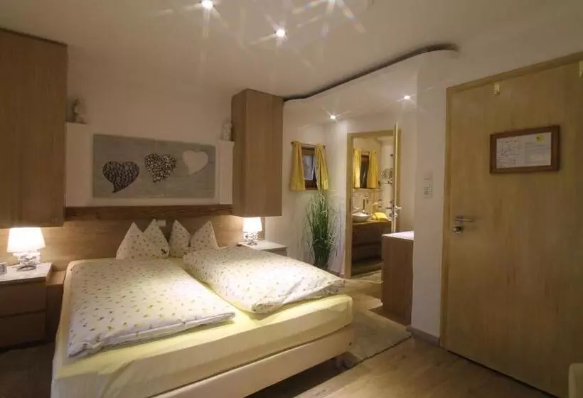 ホテル Haus Sonnenschein