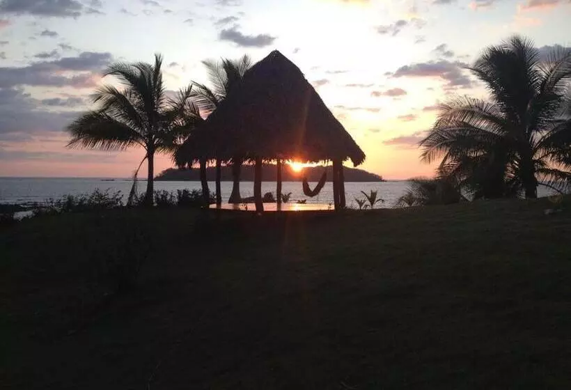 ホテル Vista Coiba Villas & Restaurant