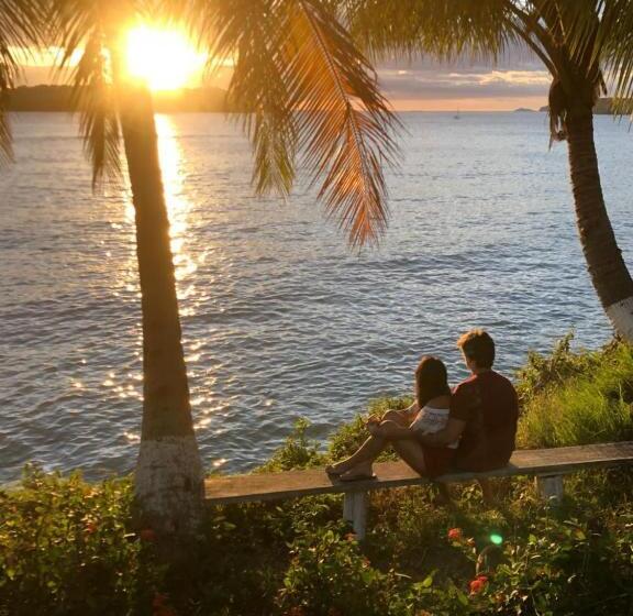 בית מלון כפרי Vista Coiba Villas & Restaurant