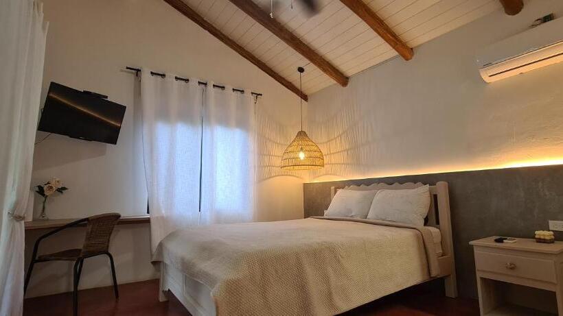 בית מלון כפרי Vista Coiba Villas & Restaurant