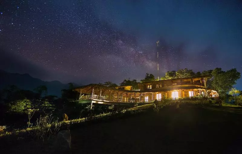 Mai Chau Hideaway Lake Resort