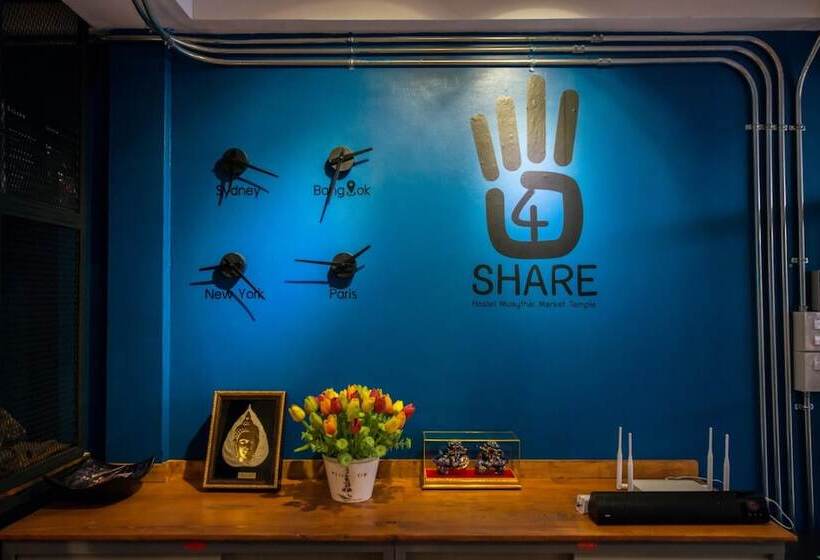 4share Hostel