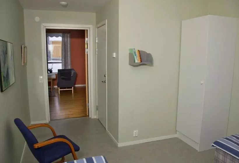 Retkeilymaja örtagården