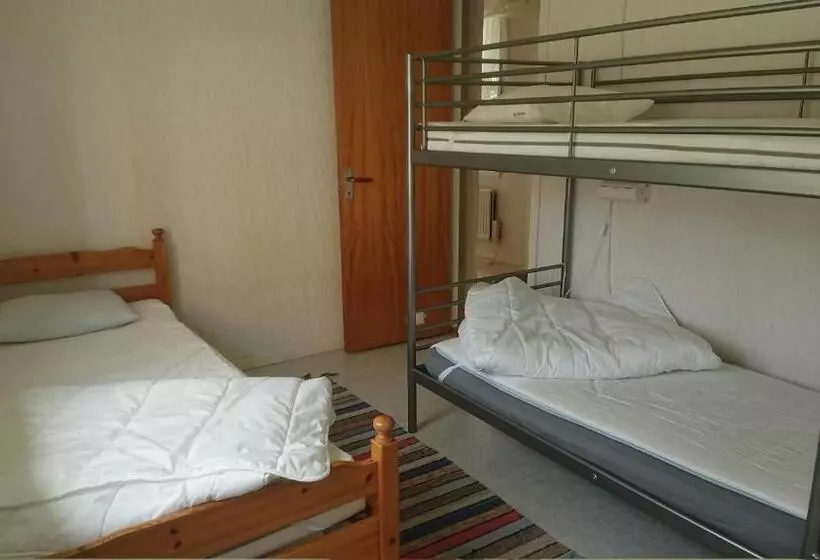 Retkeilymaja örtagården