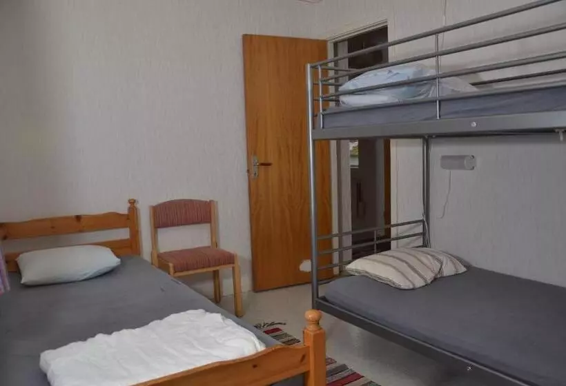 Retkeilymaja örtagården