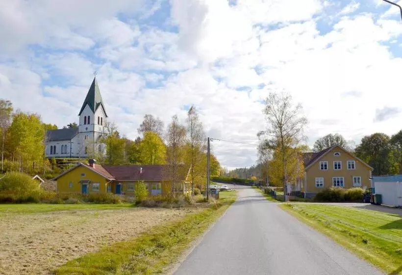 Retkeilymaja örtagården