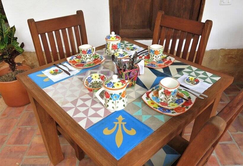 تختخواب و صبحانه Casa Canela