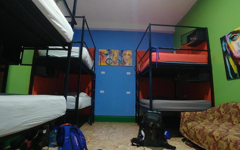 Hostel Mamallena