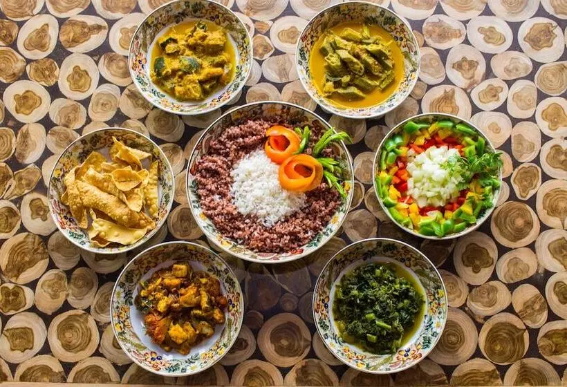 Hotelli 4 U Saliya Garden