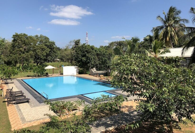 Hotel 4 U Saliya Garden