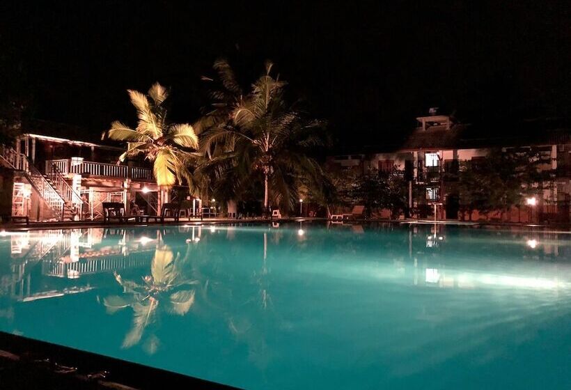 Hotel 4 U Saliya Garden