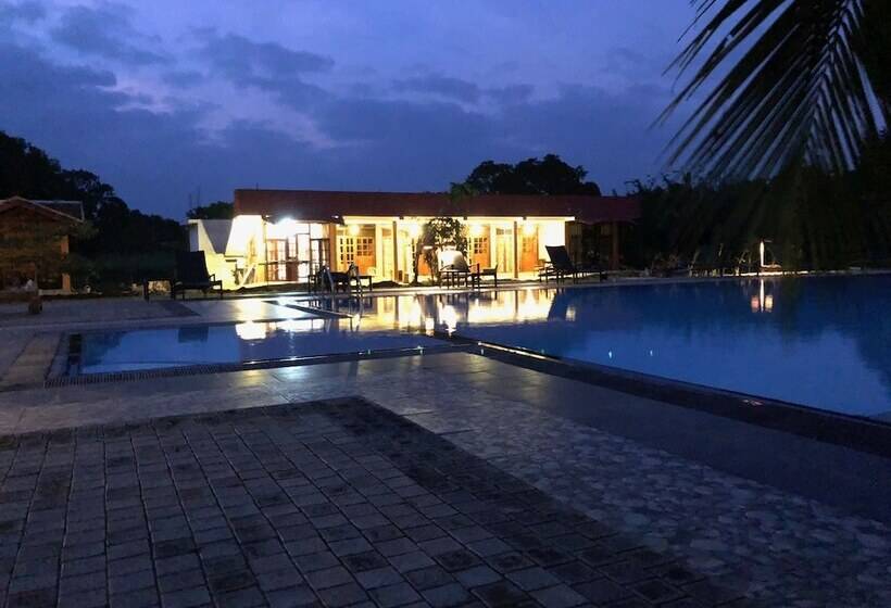 Hotel 4 U Saliya Garden