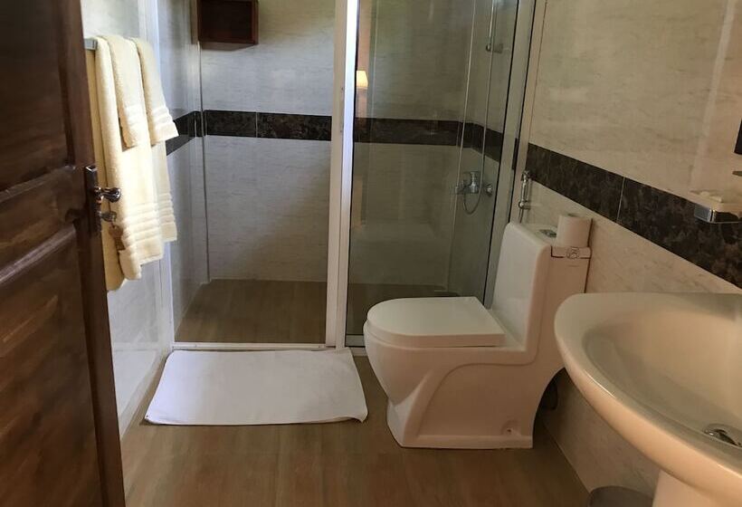 Hotel 4 U Saliya Garden