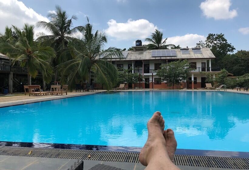 Hotel 4 U Saliya Garden