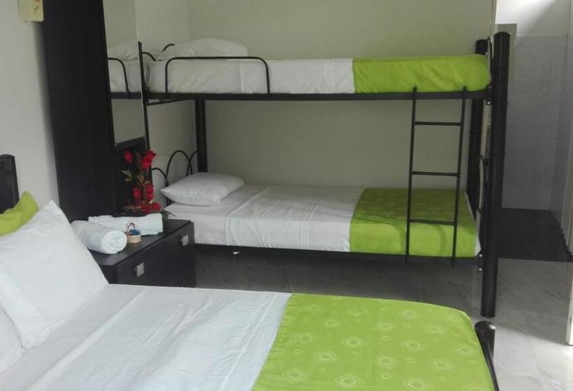 Отель Club Campestre El Peñón De Apulo