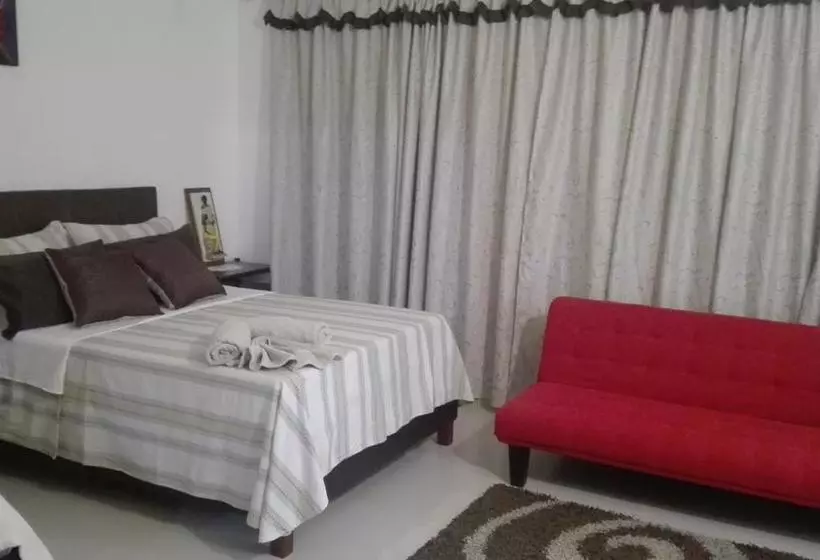 Hotelli Club Campestre El Peñón De Apulo