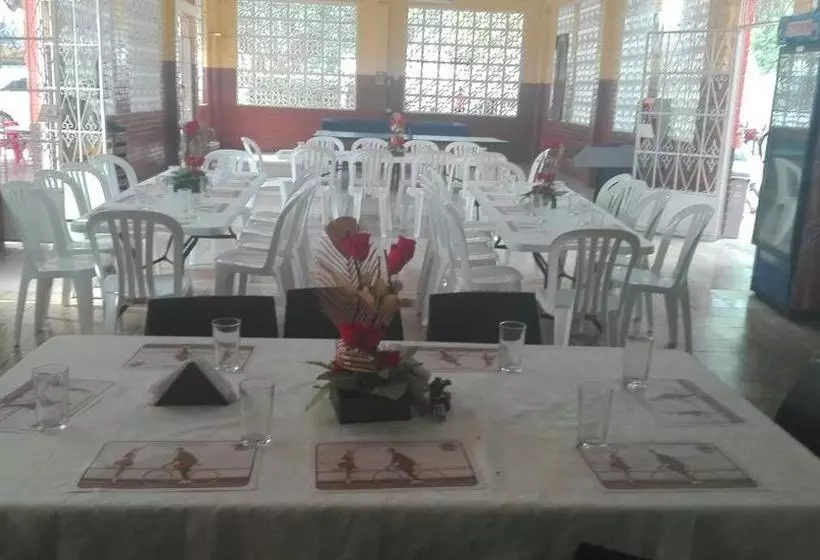 Hotelli Club Campestre El Peñón De Apulo