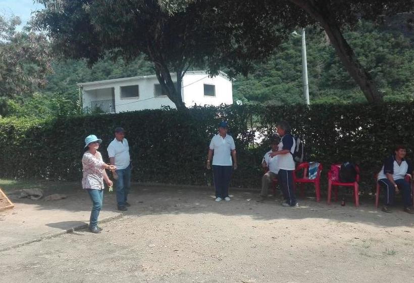 Отель Club Campestre El Peñón De Apulo