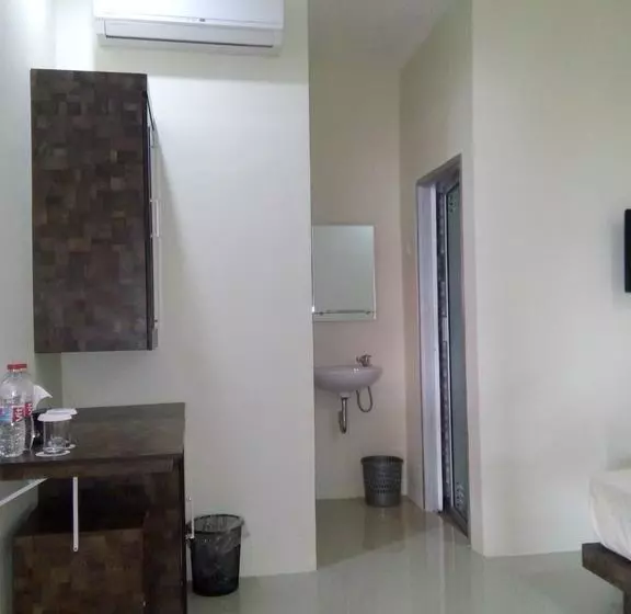 هتل Denata B&b