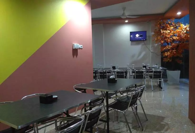 هتل Denata B&b