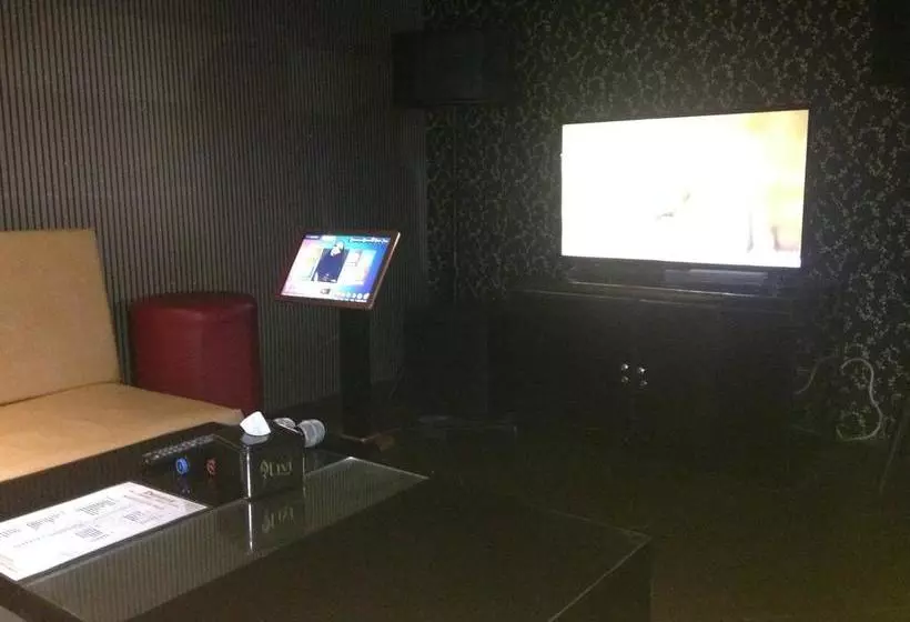 هتل Denata B&b