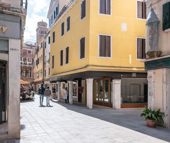 هتل Grifoni Boutique