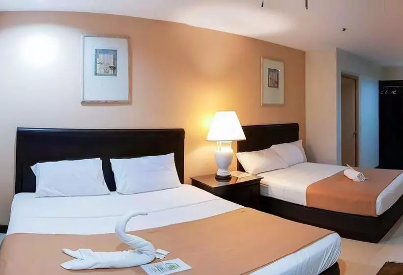 هتل Oakhill Inn
