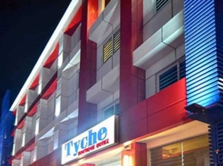 ホテル Tyche Boutique