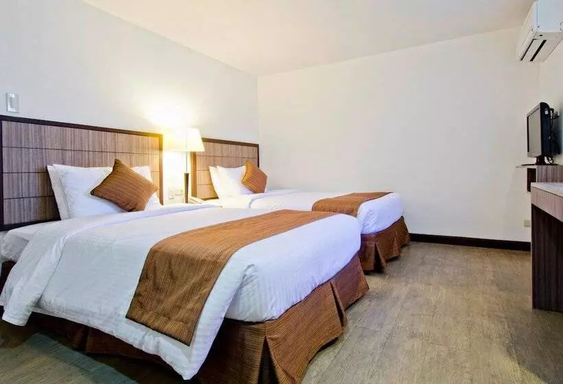 Hotelli Tyche Boutique