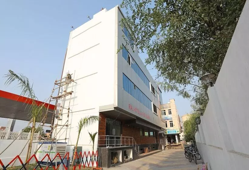 Oyo 10326 Hotel The Indra Inn