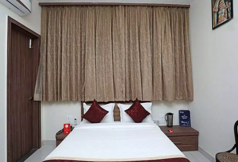 Oyo 10326 Hotel The Indra Inn