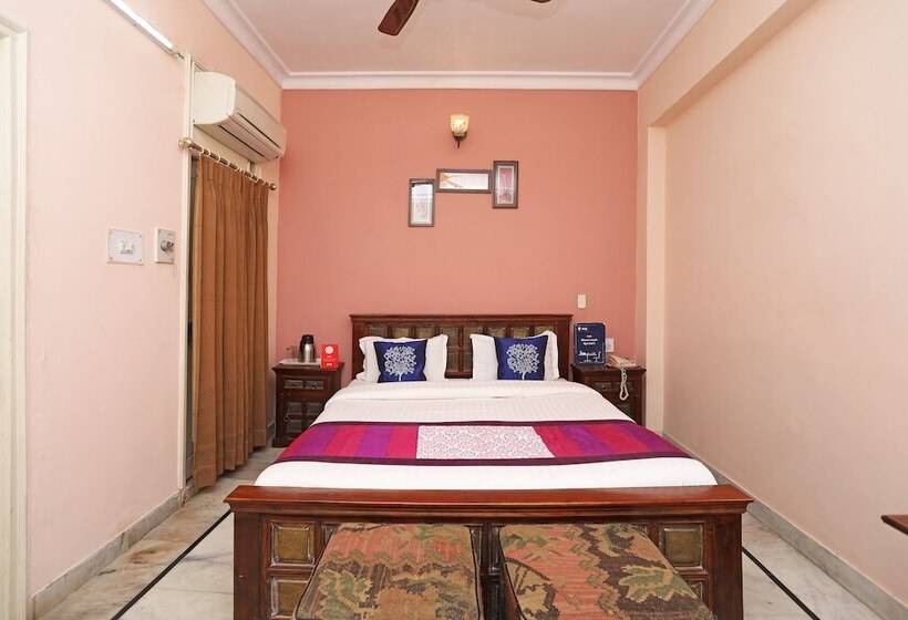 Oyo 10326 Hotel The Indra Inn