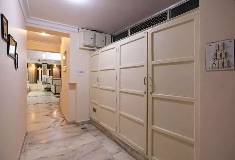 Oyo 10326 Hotel The Indra Inn